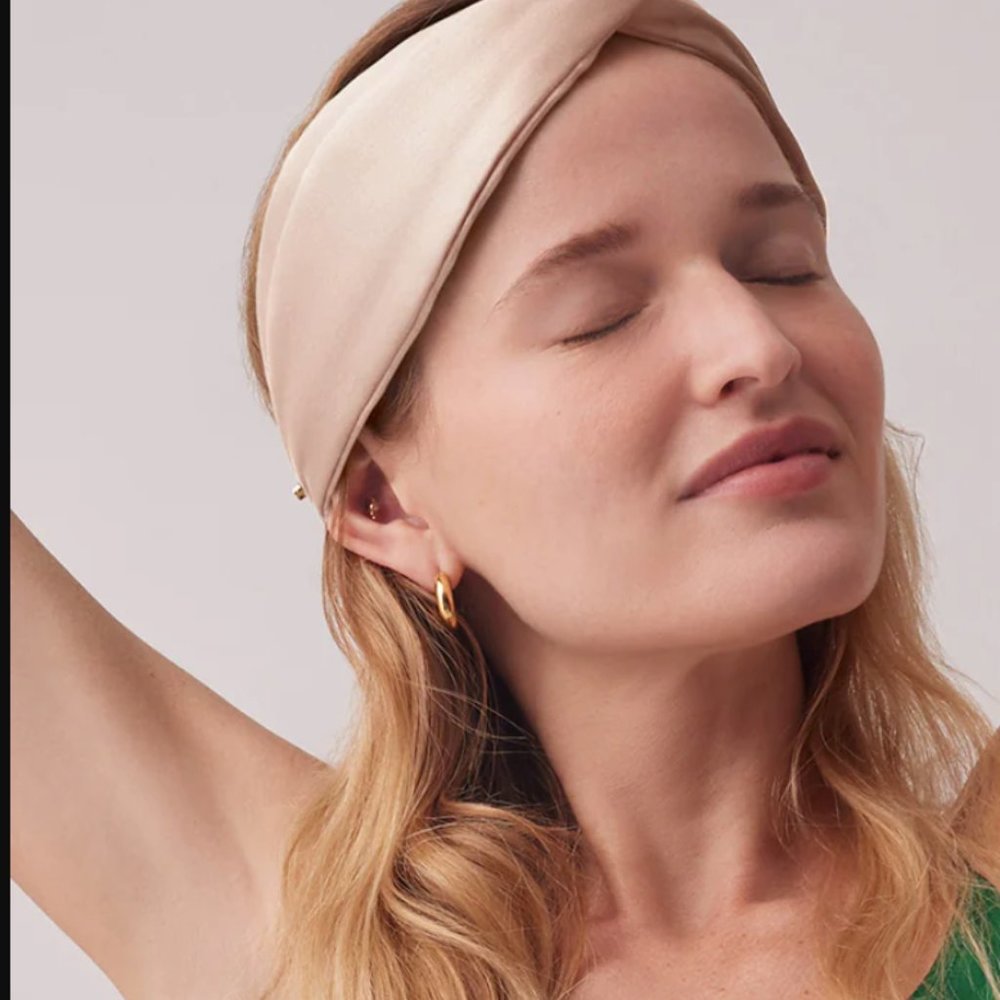 NWT Cuyana Washable Charmeuse Headband in Pearl